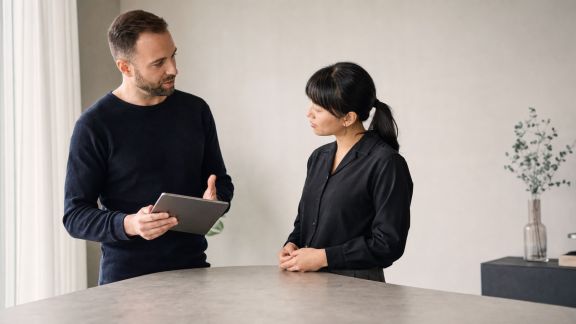 Équilibre entre compétences techniques et relationnelles : un enjeu pour les professionnels