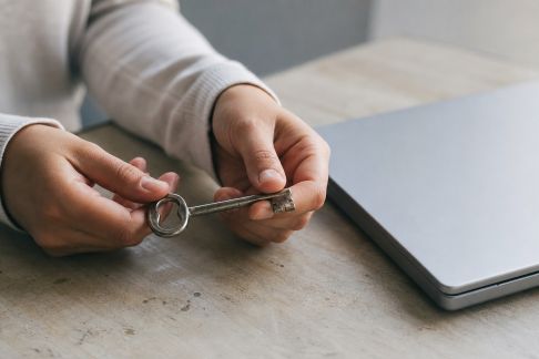 Sécurité des mots de passe : conseils pratiques pour protéger ses comptes en ligne