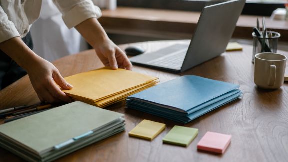 Comprendre le versioning : pourquoi gérer les versions de son code est essentiel